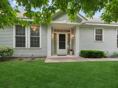483 Meadowood Ln, Burnsville, MN, 55337
