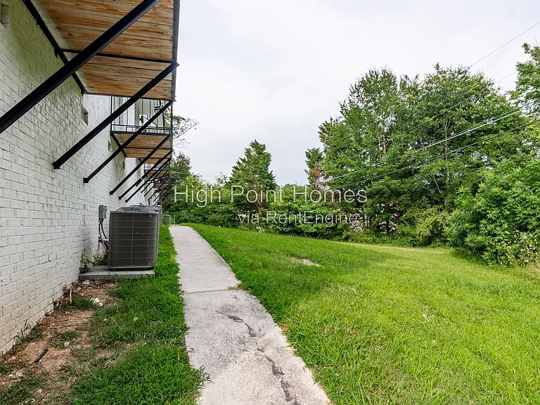 400 Gallery Ln #A4 — Photo 30