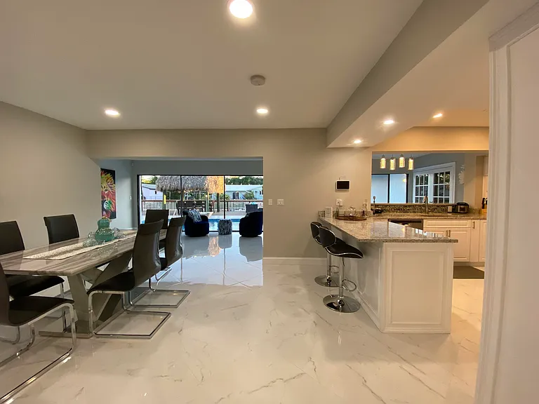 6220 SW 14th St — Photo 26