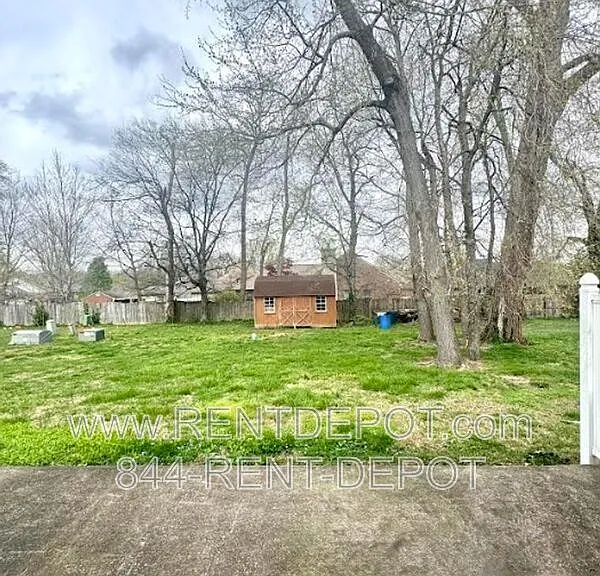 306-308 Bob Court Dr — Photo 11