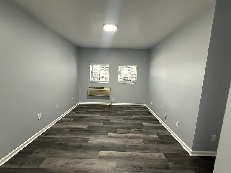 1032 S Normandie Ave #101 — Photo 10