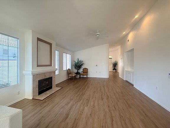 5th image of 26805 China Dr