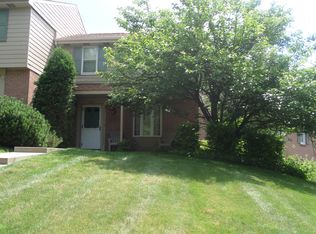 5214 Lantern Hill Dr, Pittsburgh, PA
