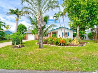 1036 Coral Dr, Boynton Beach, FL 33426