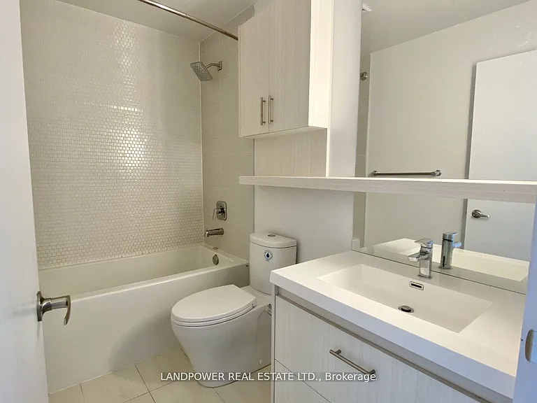 128 Fairview Mall Dr #901 — Photo 10