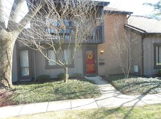 1315 Huntsman Ln, Dayton, OH 45459