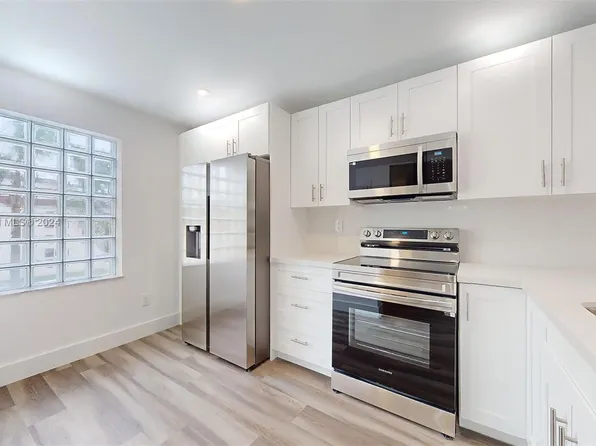 13051 SW 88th Ter S #204-B, Miami, FL 33186