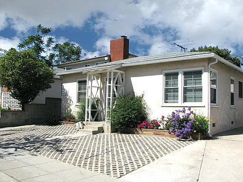 1437 Yale St #C Photo 1