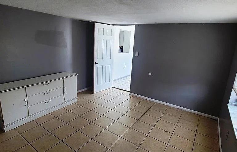 5200 Chet Dr — Photo 11