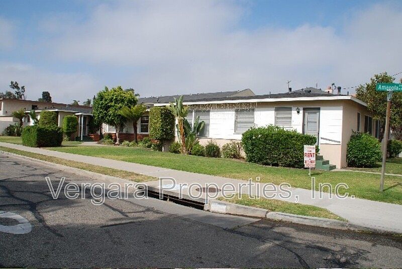 1st image of 613 Amapola Ave