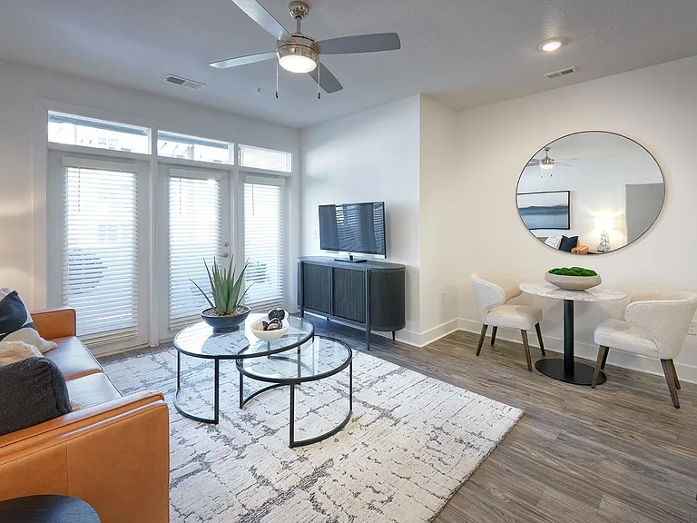Arista Flats — Photo 27