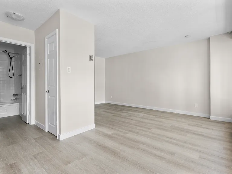 153 Nepean St #105 — Photo 8