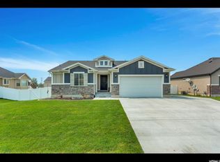 5667 S 3100 W, Roy, UT 84067