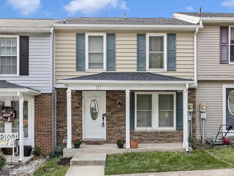 117 Valley View Ct — Photo 1