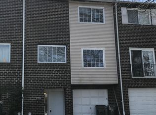 226 Caranel Cir, Coatesville, PA 19320