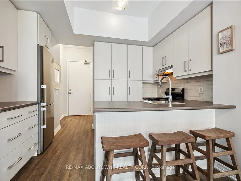 40 Esplanade Ln #102 — Photo 14
