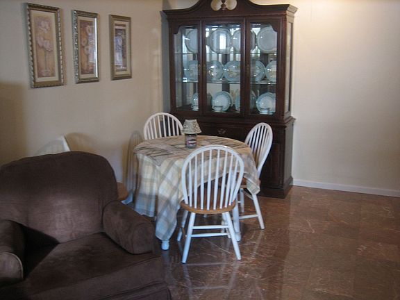 Lower level with marble 