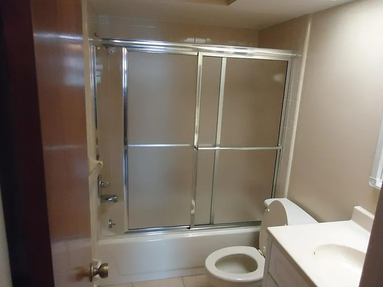925 Fenton Ln #12 — Photo 5