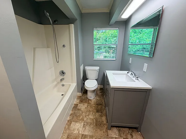 1314 McRee Dr — Photo 18