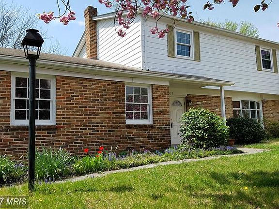 2nd image of 118 Cherry Hill Cir
