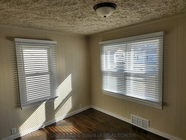 432 Dodge St — Photo 15