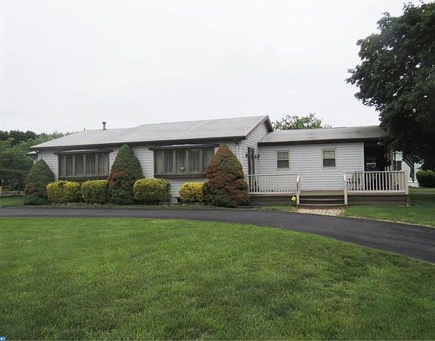 1st image of 2077 Ramblewood Dr S