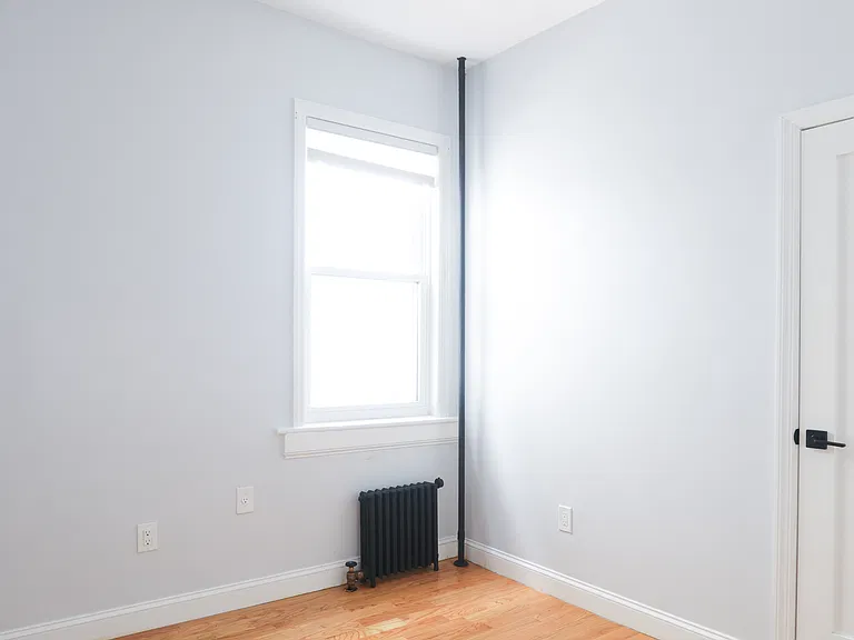 1646 Brooklyn Ave #1 — Photo 7