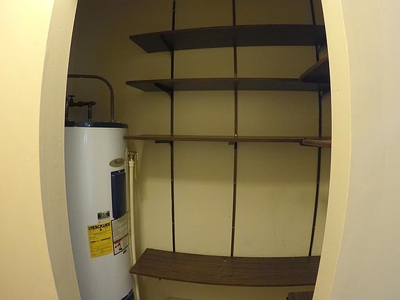 2nd image of 2805 Roosevelt Blvd