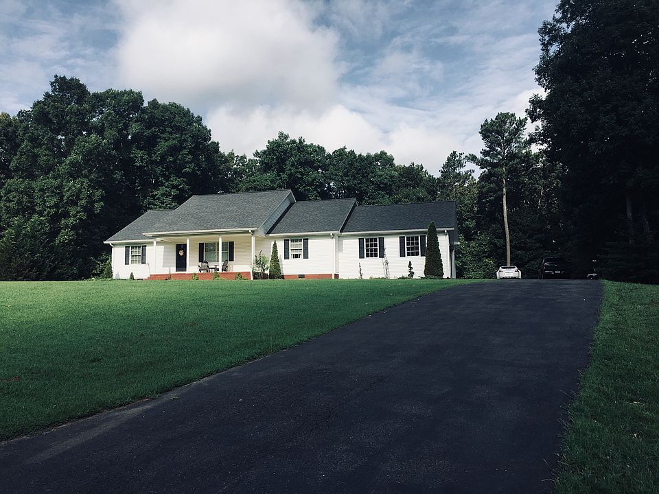 Bermuda front lawn!
