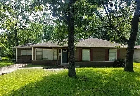 257 Roxton Ln Photo 1
