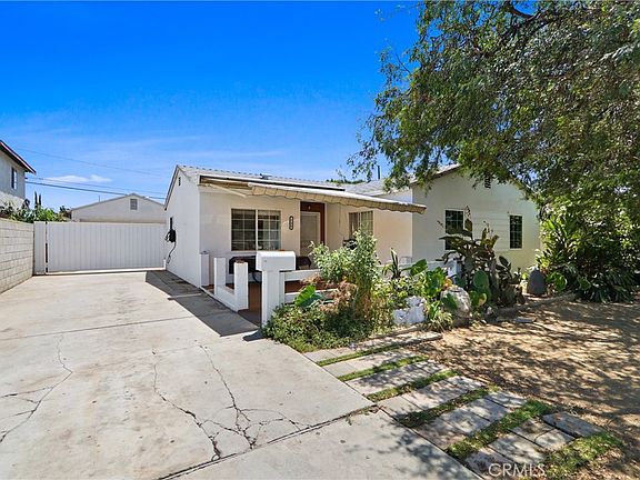 4th image of 332 S Azusa Ave