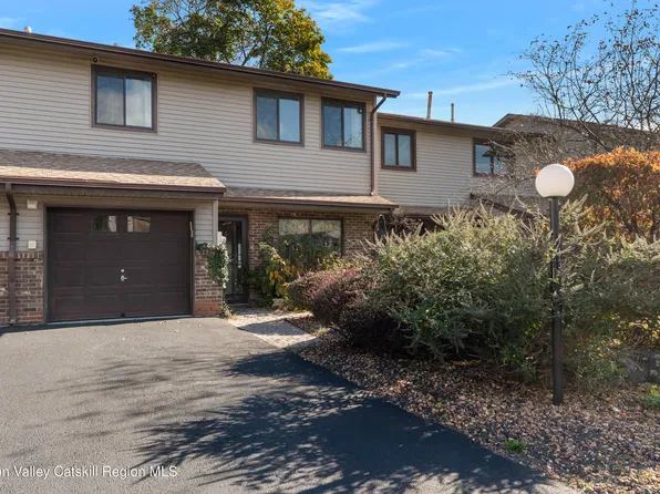 713 Hewitt Lane, New Windsor, NY 12553