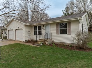 211 Theresa Ct SE, Stewartville, MN 55976