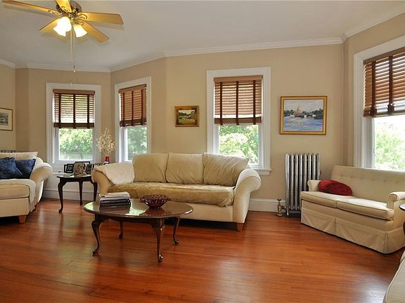 5th image of 19 Highland St #1
