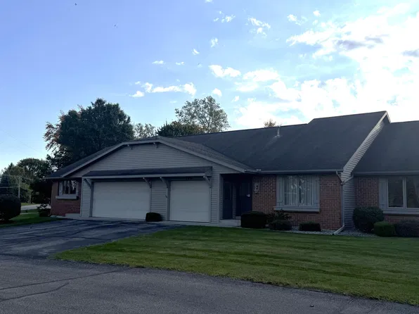 286 Molen Dr, Zeeland, MI 49464