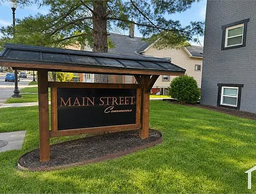 401 N Main St — Photo 10