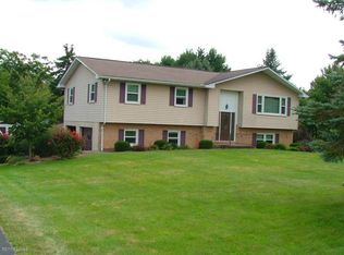 127 Graylyn Crest Dr, New Columbia, PA 17856