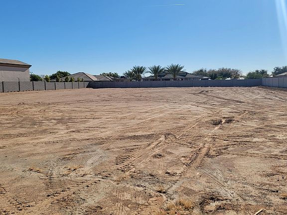 4th image of 16009 W CINNABAR Court #52