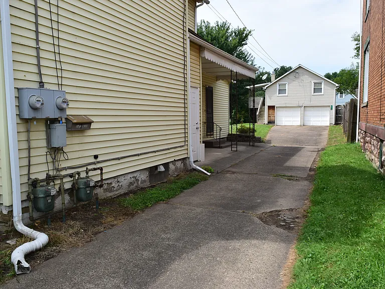861 Brackenridge Ave — Photo 21