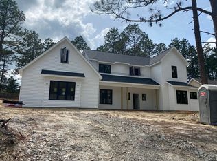 250 Kingswood Cir, Pinehurst, NC 28374