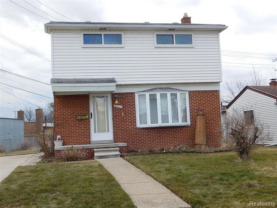 1st image of 21400 Sunnydale St