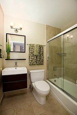 Sold by Rich Associates Real Estate LLC | media 20