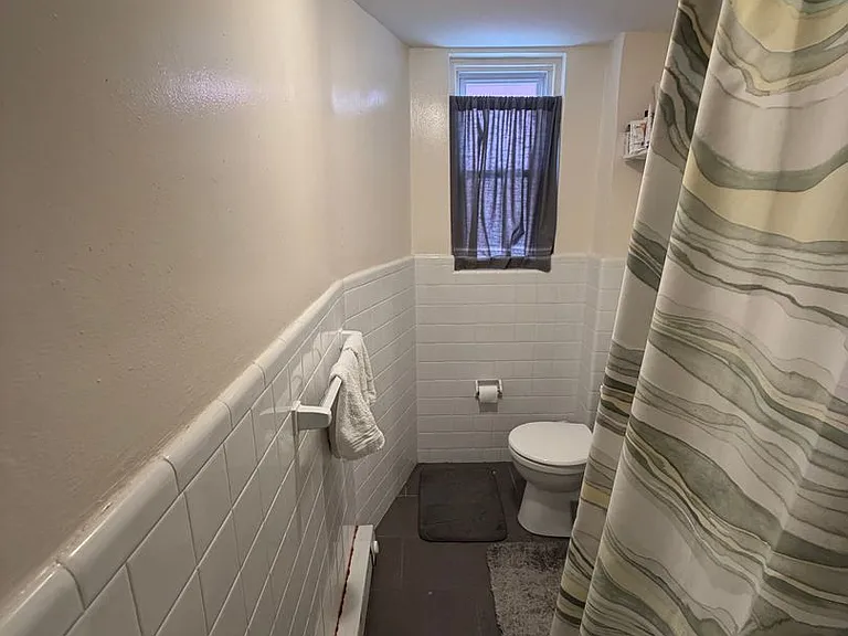 325 Pine — Photo 5
