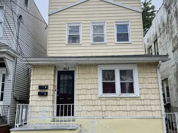 363 N 10th St, Newark, NJ 07107
