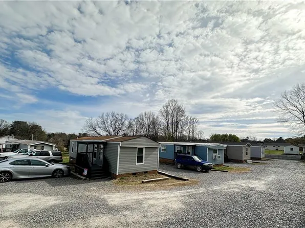 107-105 Umpire Trl #115, Mount Airy, NC 27030