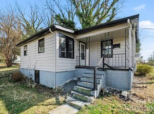 603 1st St SW, Hickory, NC 28602