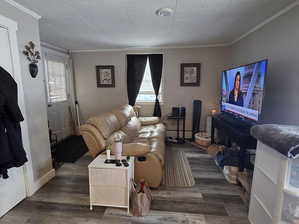 1st image of 70 Davis St