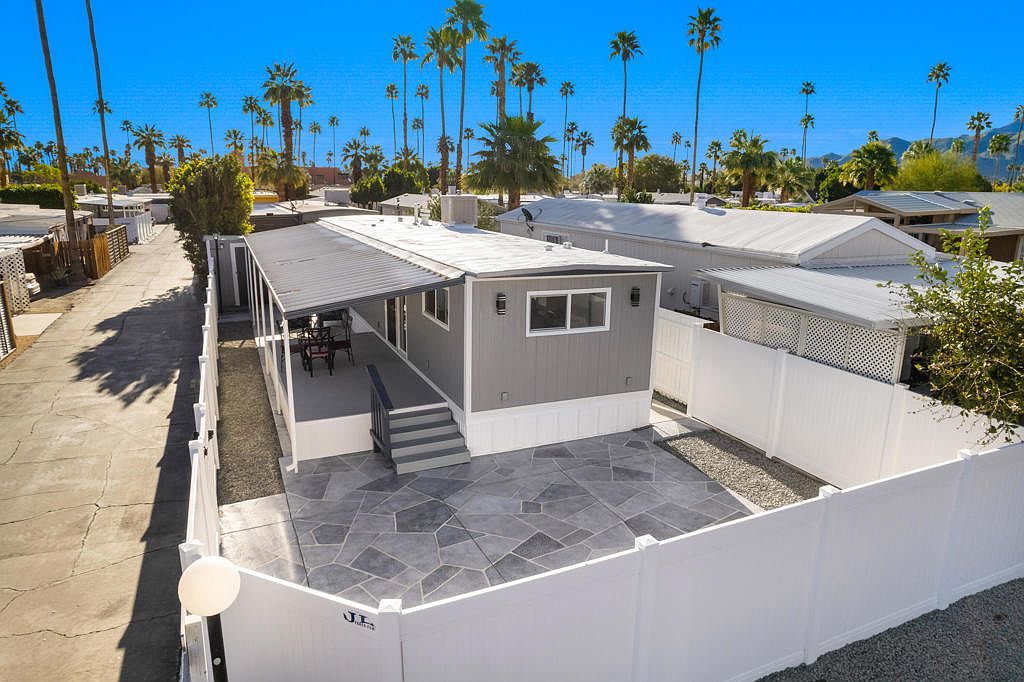 19 Black Hawk St, Palm Springs, CA 92264 Zillow