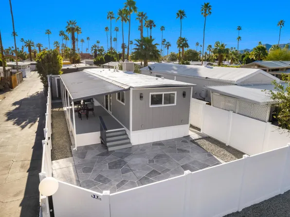 19 Black Hawk St, Palm Springs, CA 92264