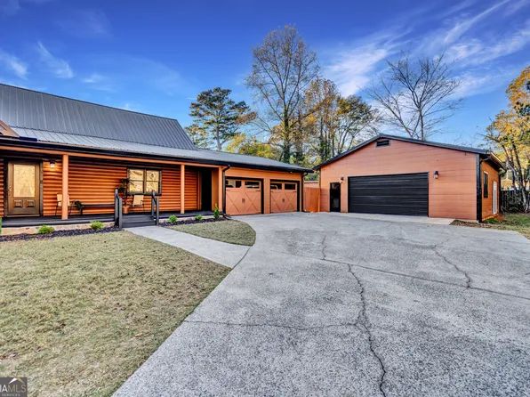 923 Pine Cir, Woodstock, GA 30189